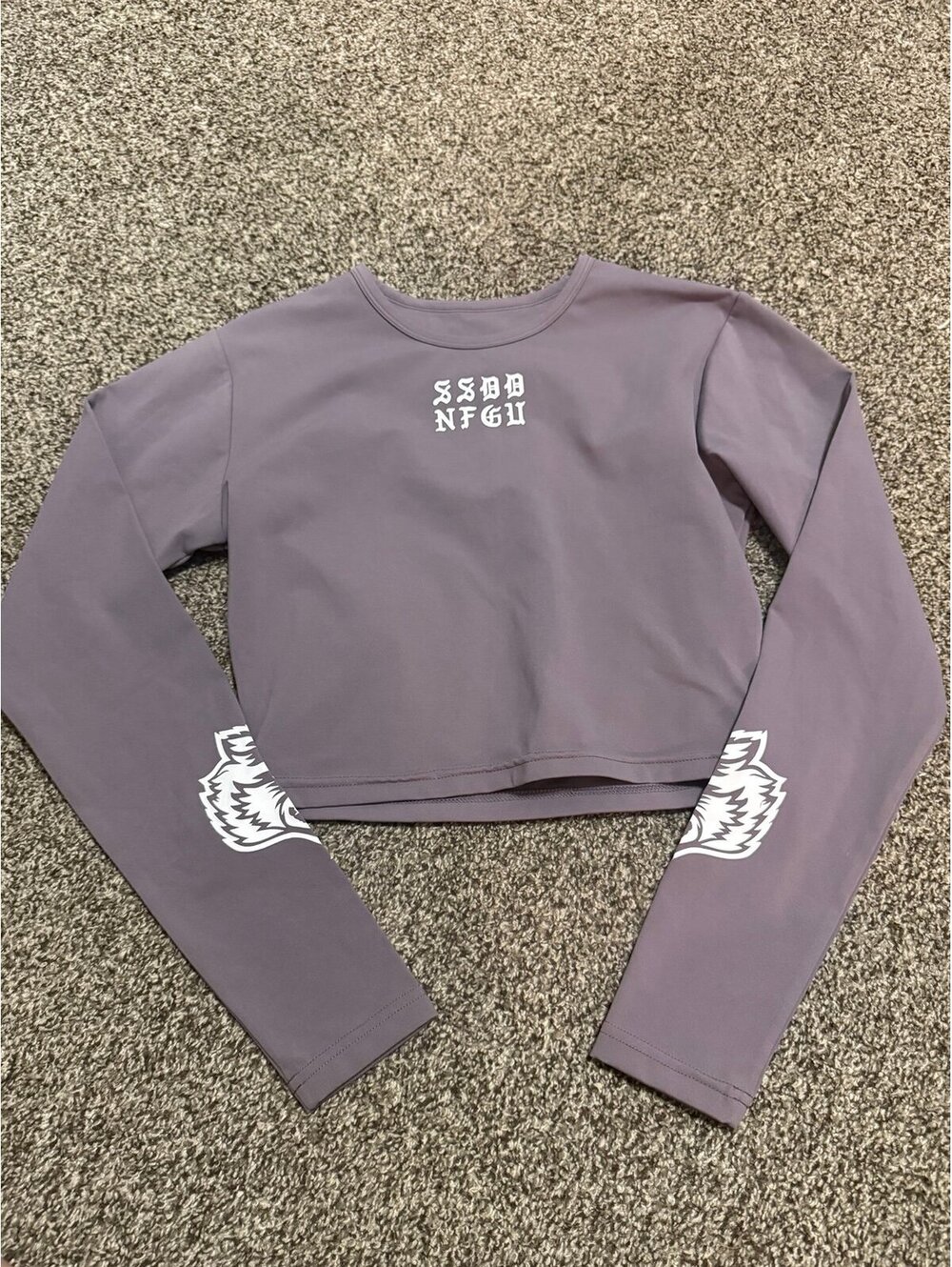 Darc Sport SHE Women’s L Purple Cropped Long Sleeve Wolf Shirt 25/500 Limited